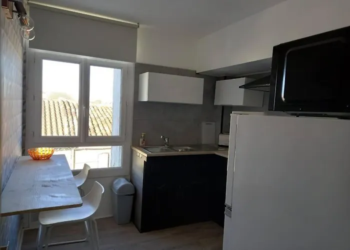 Plein Centre De D'agen * Valence (Tarn-et-Garonne)